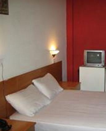 Sky Hotel Nicosia Bilik gambar